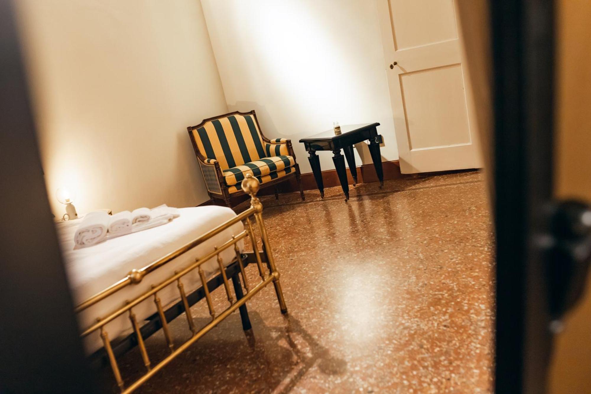Apartamento Private Parking Centro Storico: L'Affresco Bolonia Exterior foto