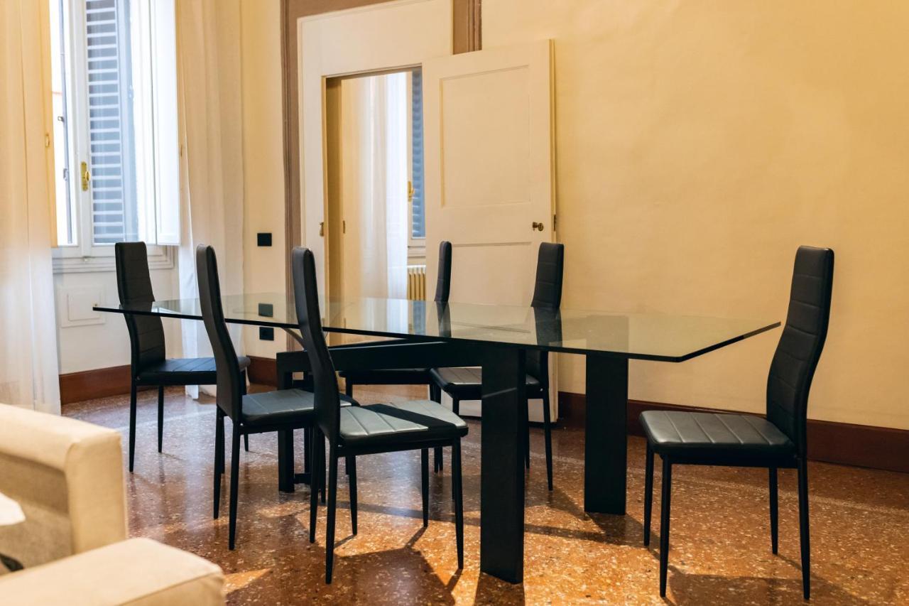 Apartamento Private Parking Centro Storico: L'Affresco Bolonia Exterior foto